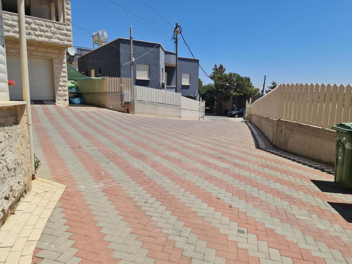 Vida Bhermon 2, One Small Wooden Cabin Majdal Shams Esterno foto